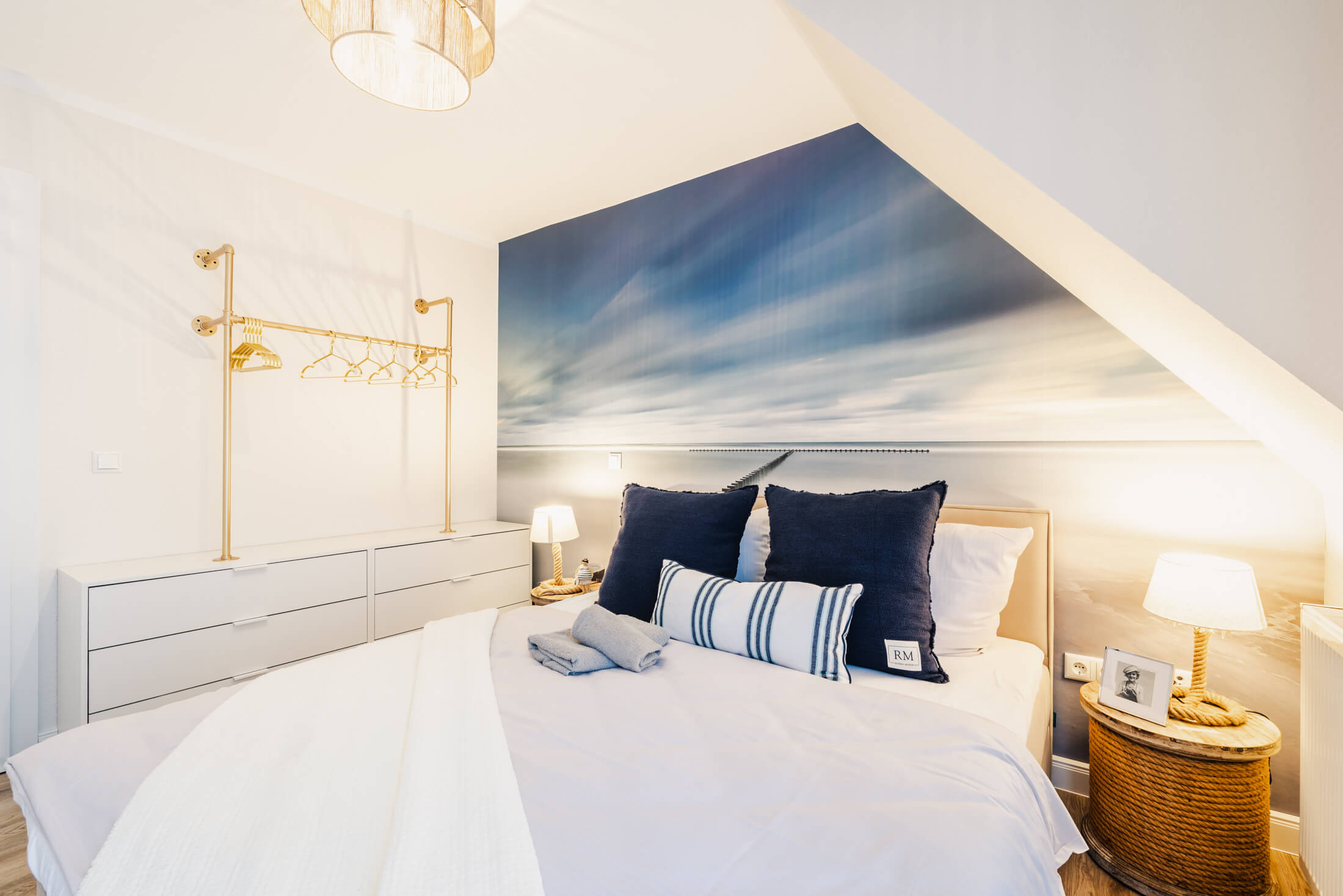 Zingst leuchtet. Leuchte mit im Lütt Pier!